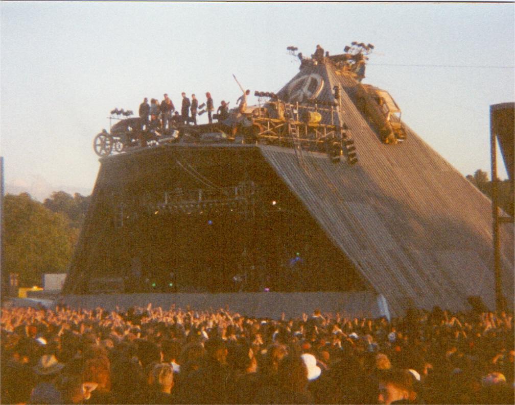 2025 Headliners Page 86 Chat eFestivals